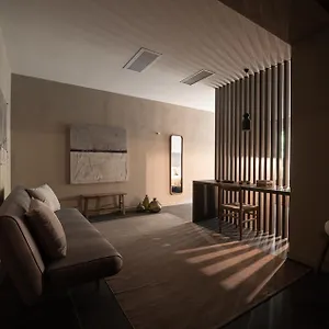  Отель The Sanctuary Urban Retreat